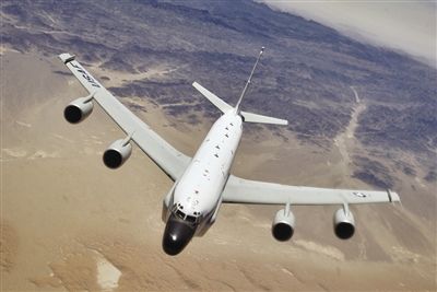 美軍“眼鏡蛇球”偵察機(jī) 空中監(jiān)控朝鮮火箭動(dòng)態(tài)，兩架每天花費(fèi)至少9萬(wàn)美元。