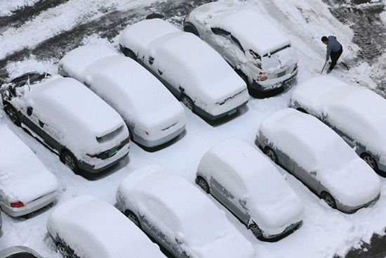 韓國一架客機降落時因大雪滑出跑道