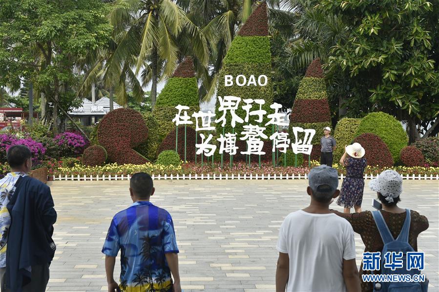 (社會)(2)博鰲早春游人眾
