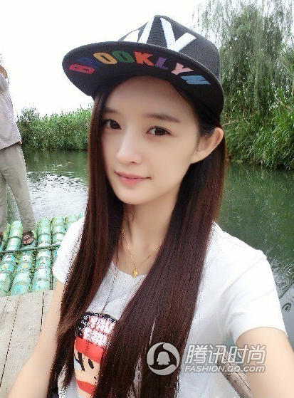 90后嫩?？崴品鏃顑?堅稱從未整容