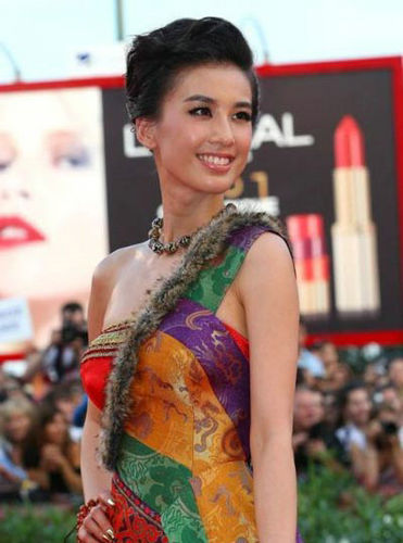 北影?；ㄋ秸占\：每人都有自己獨(dú)特的美（圖）