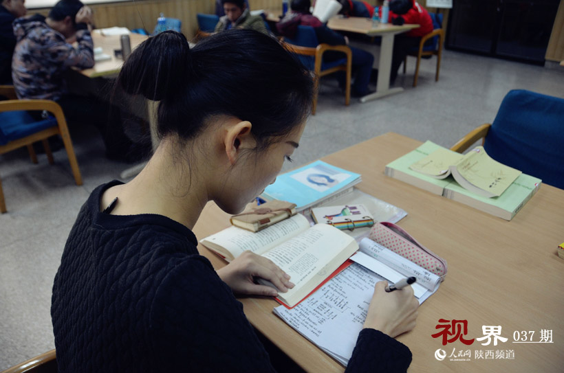 為了創(chuàng)作更優(yōu)秀的作品，她們需要泡圖書館，博聞強識，觀察生活及影視作品，從中尋求靈感